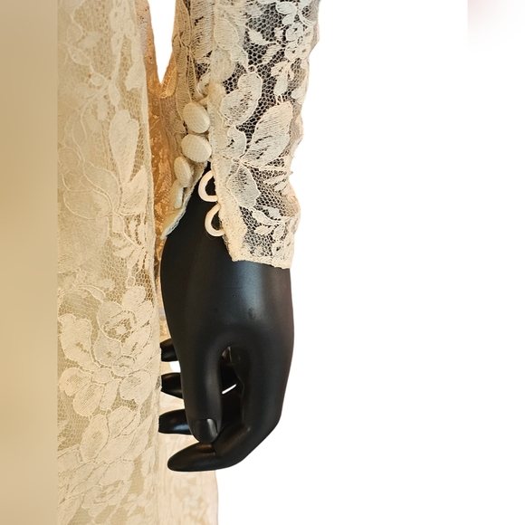 Vintage 50's Lace Tea Length "Courthouse" Wedding Gown - Picture 11 of 16